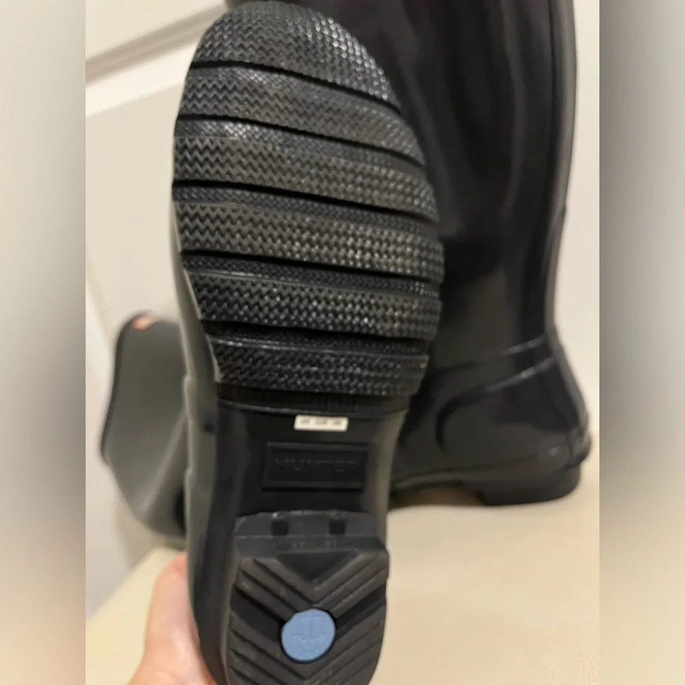 HUNTER Original Tall Black Gloss Buckle Strap Rain Boots Big Girls Size 5